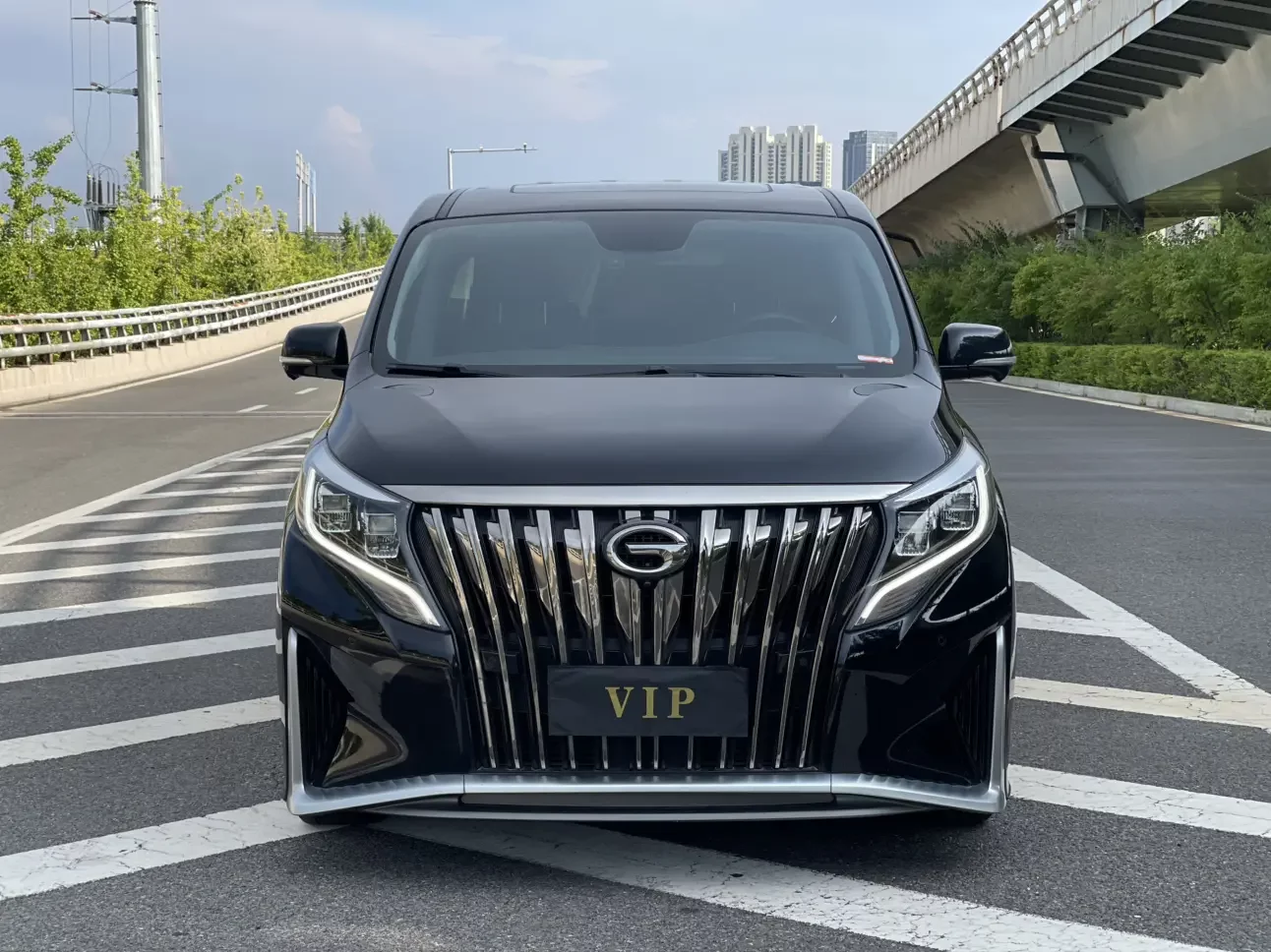GAC Trumpchi M8  из Китая