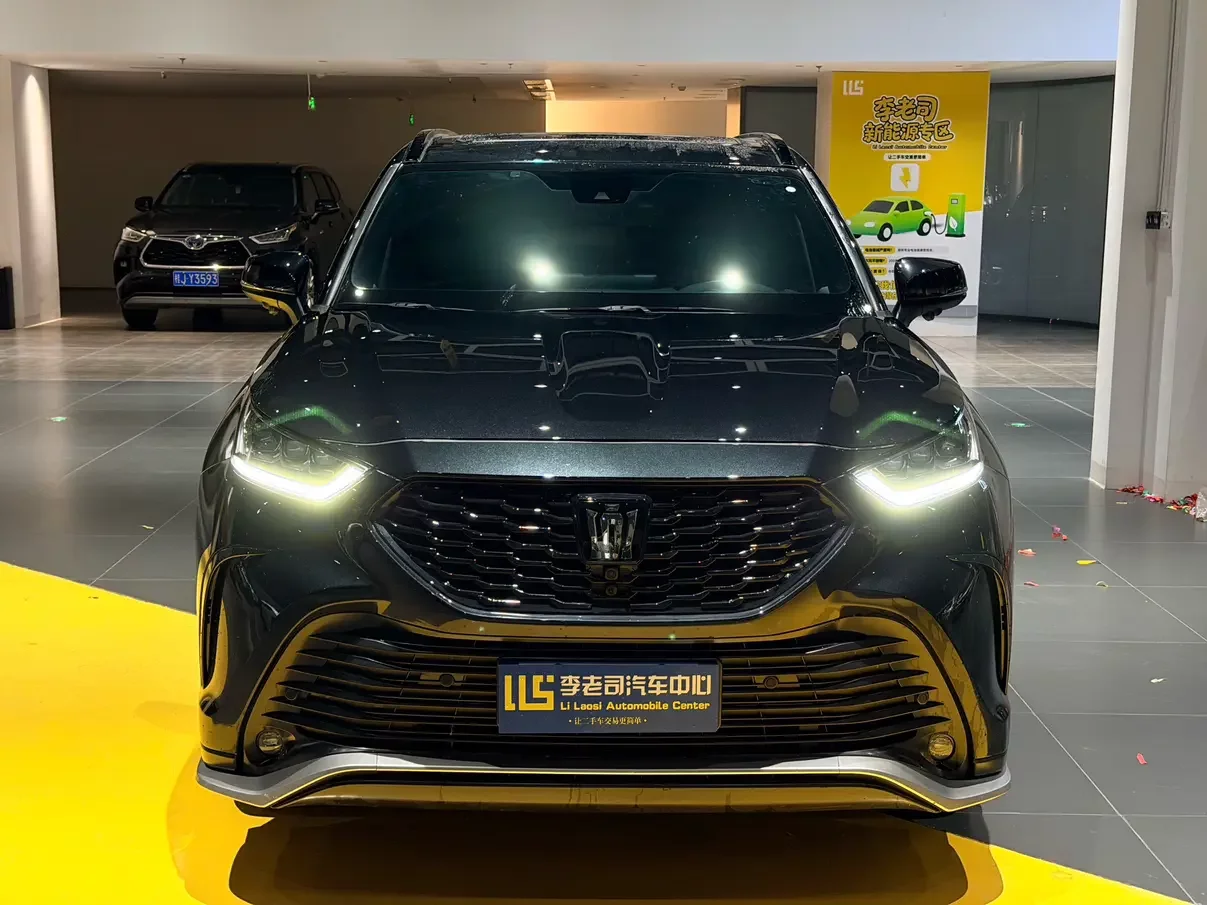 Toyota Crown Kluger