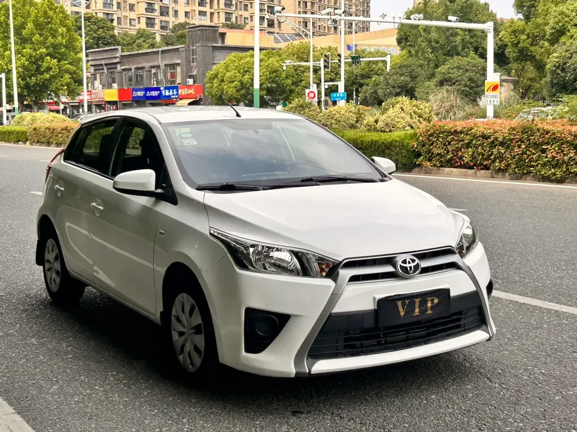 Toyota Yaris L