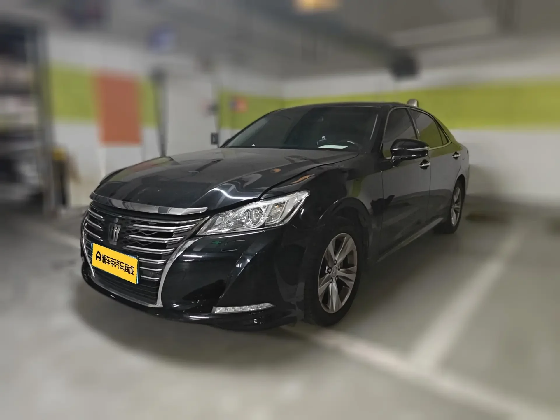 Toyota crown