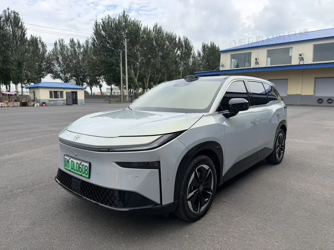 Toyota Bozhi 3X