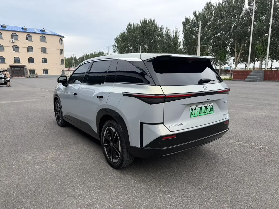Toyota Bozhi 3X