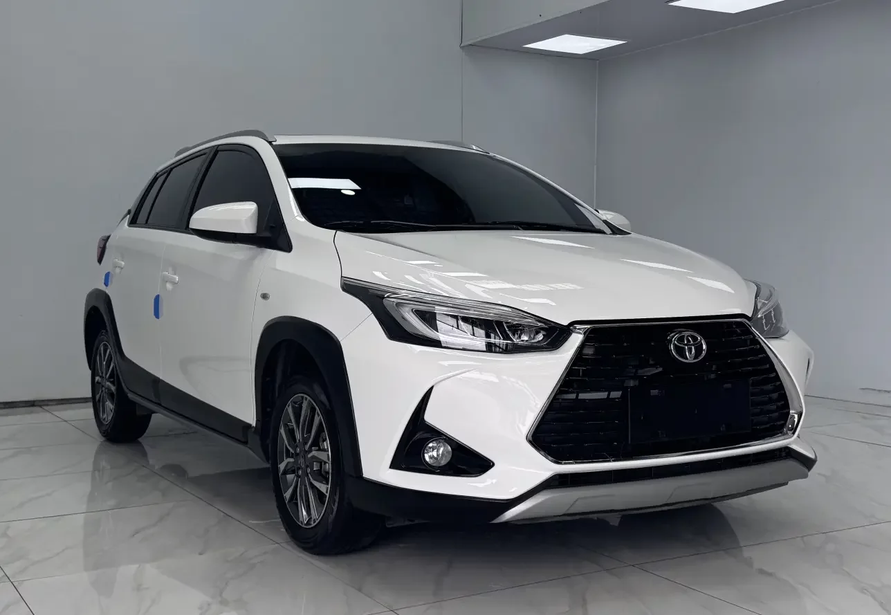 Toyota Yaris L