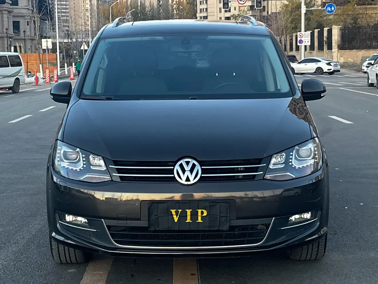 Volkswagen Sharon