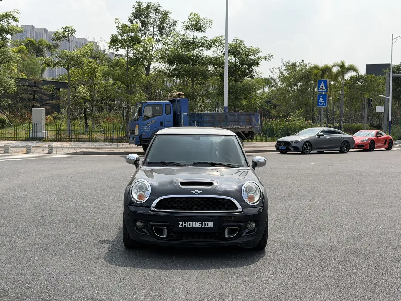 MINI 