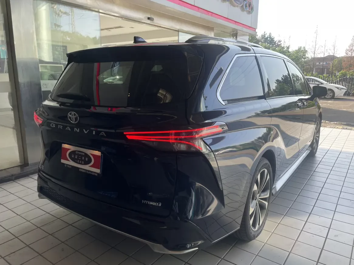 Toyota Granvia
