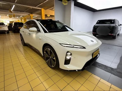 NIO ET5T