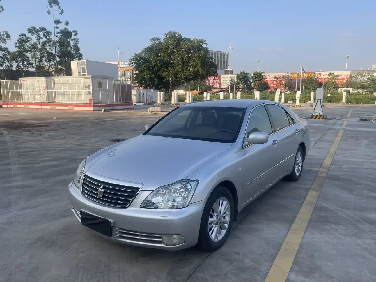 Toyota crown