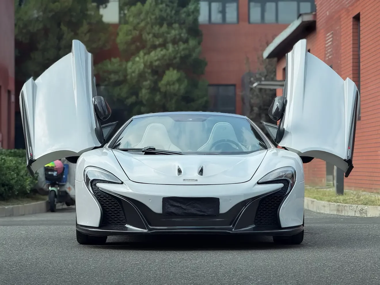 McLaren 650S  из Китая