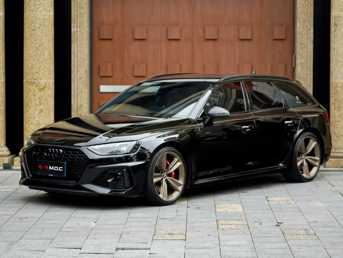 Audi RS 4