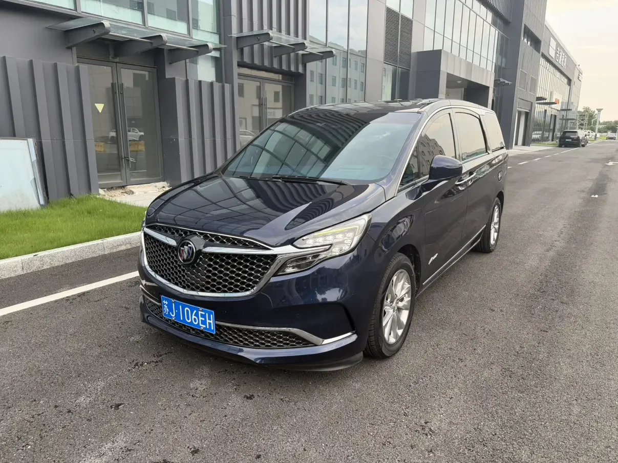 Buick GL8  из Китая