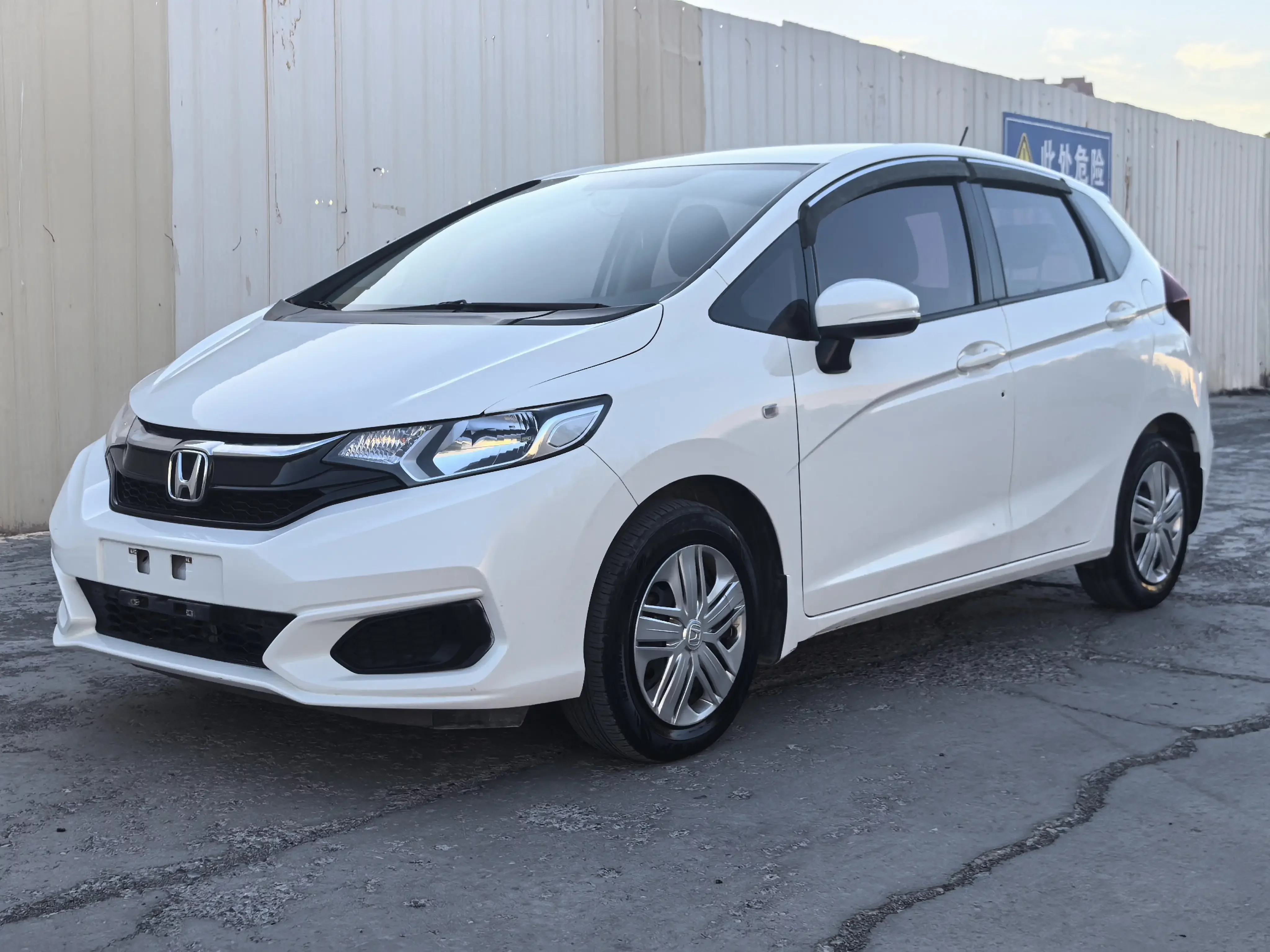 Honda Fit  из Китая