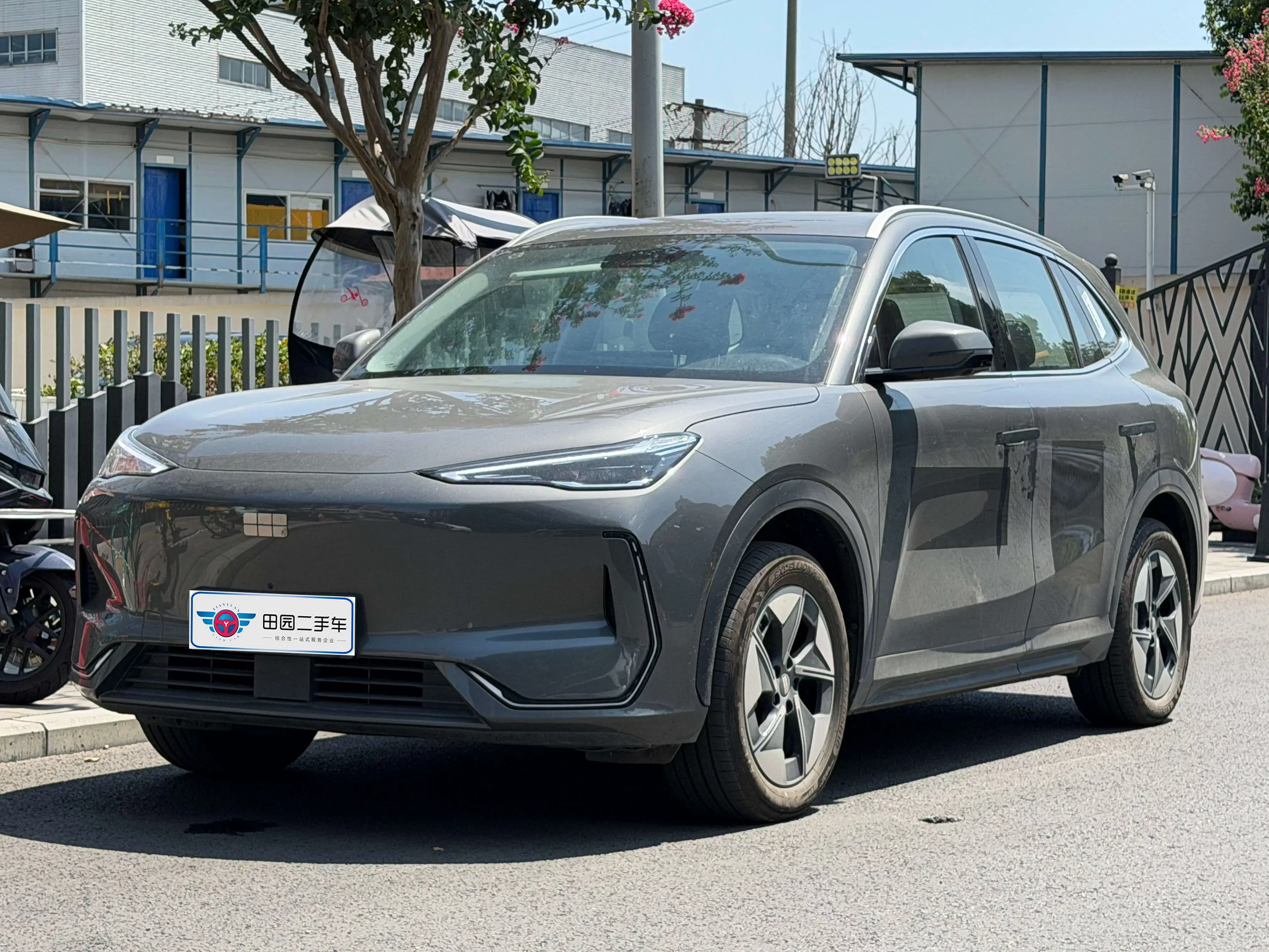 Geely Galaxy E5
