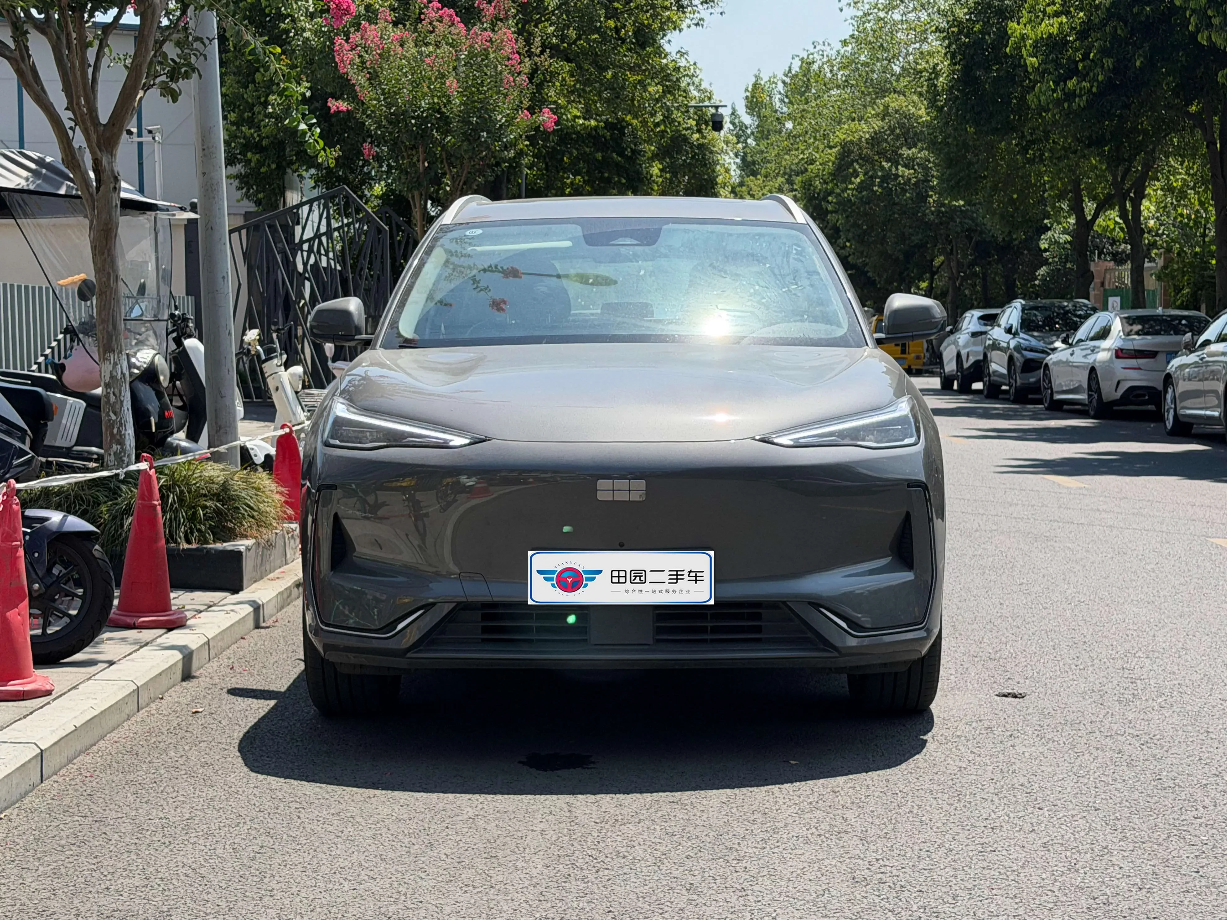 Geely Galaxy E5