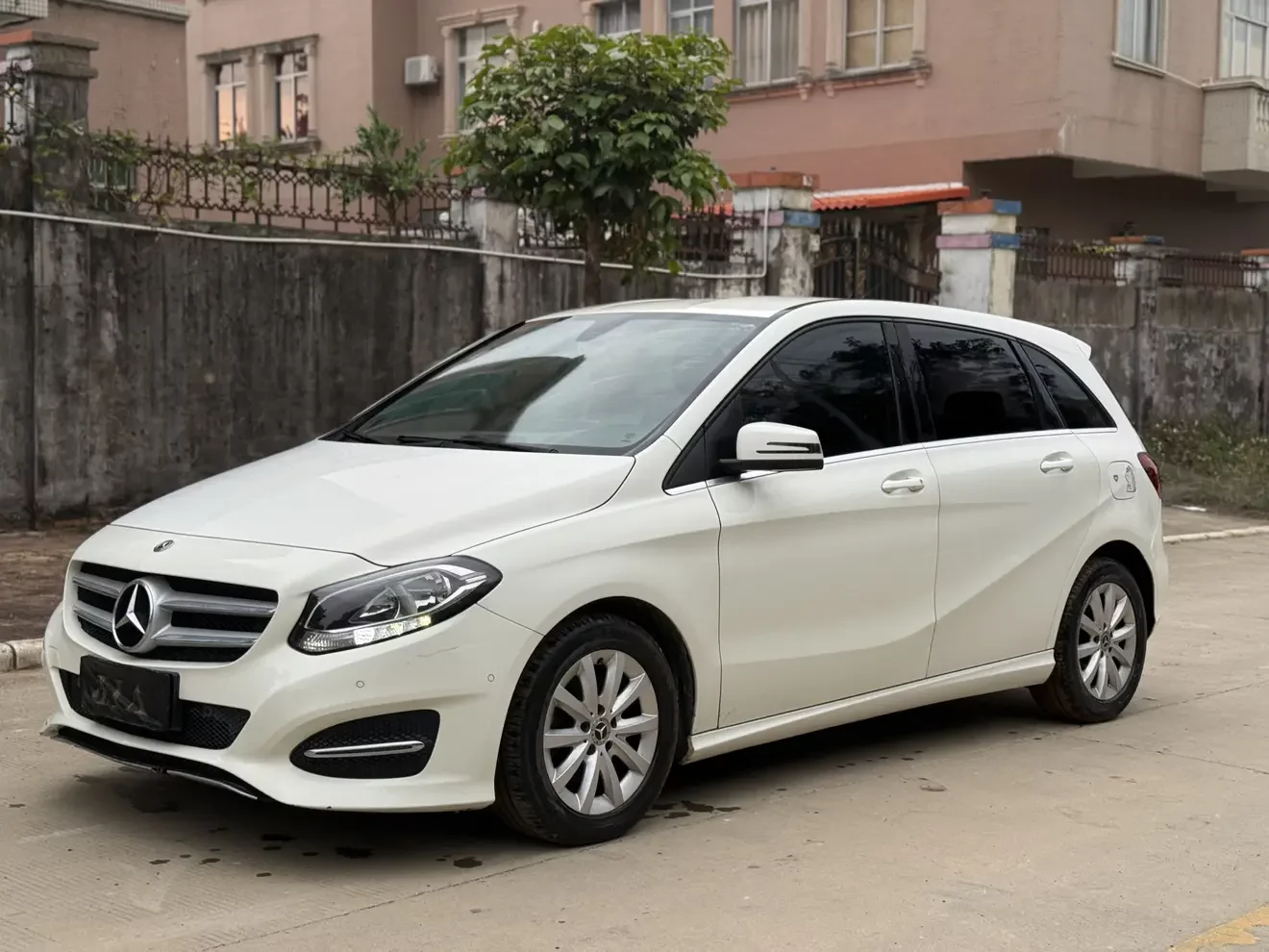 Mercedes-Benz B Class