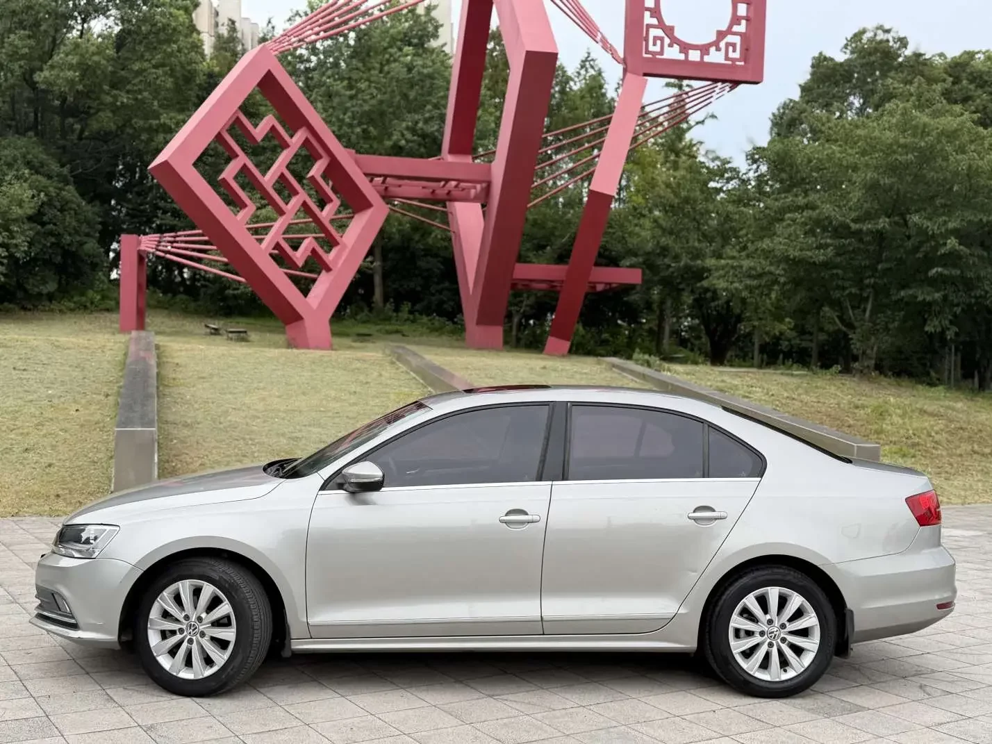 Volkswagen Sagitar