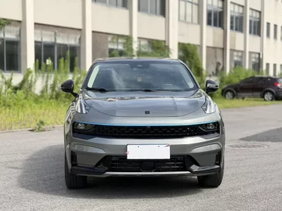 Lynk & Co 05
