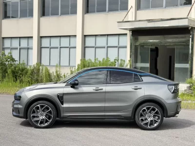 Lynk & Co 05