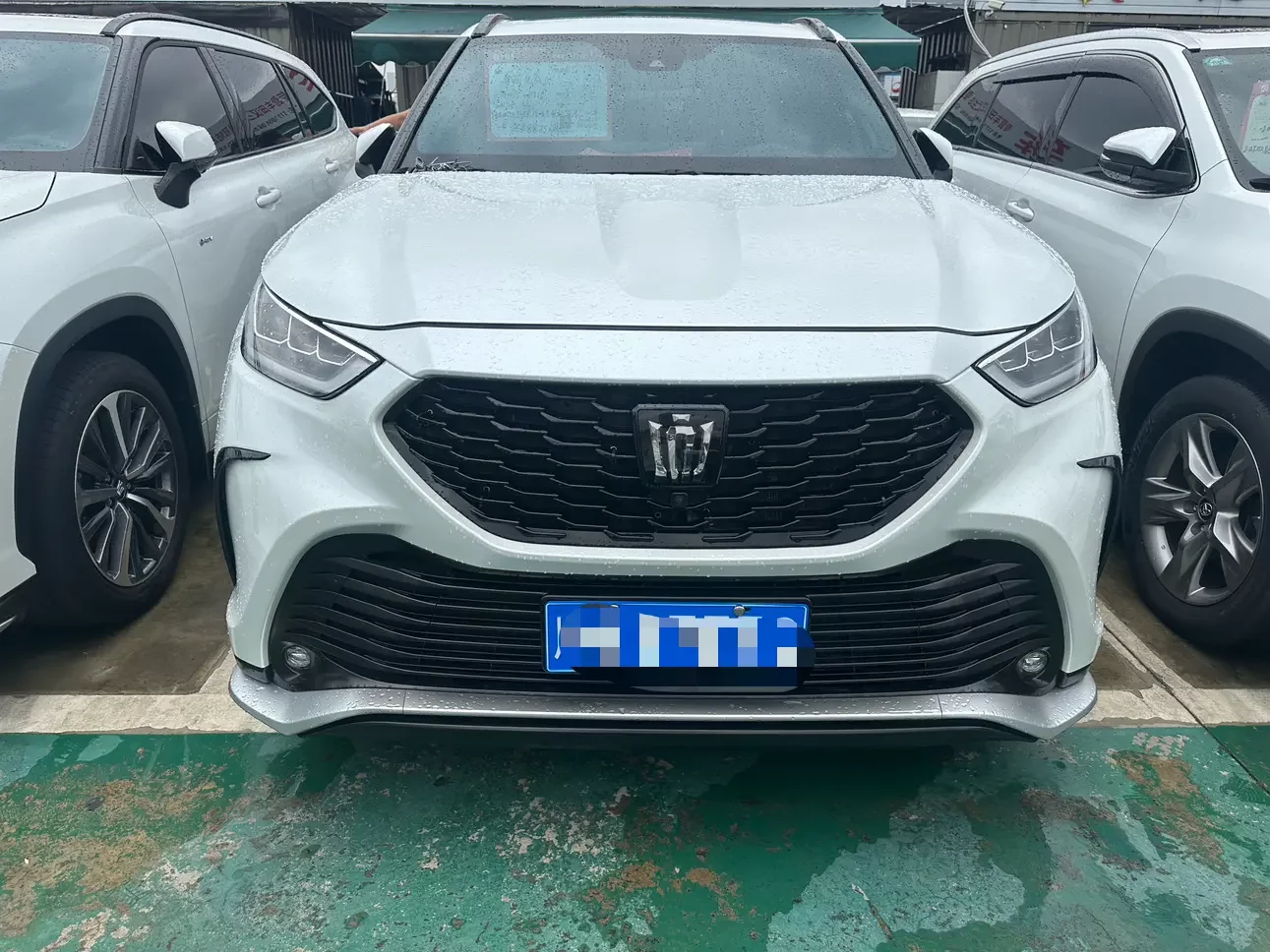 Toyota Crown Kluger