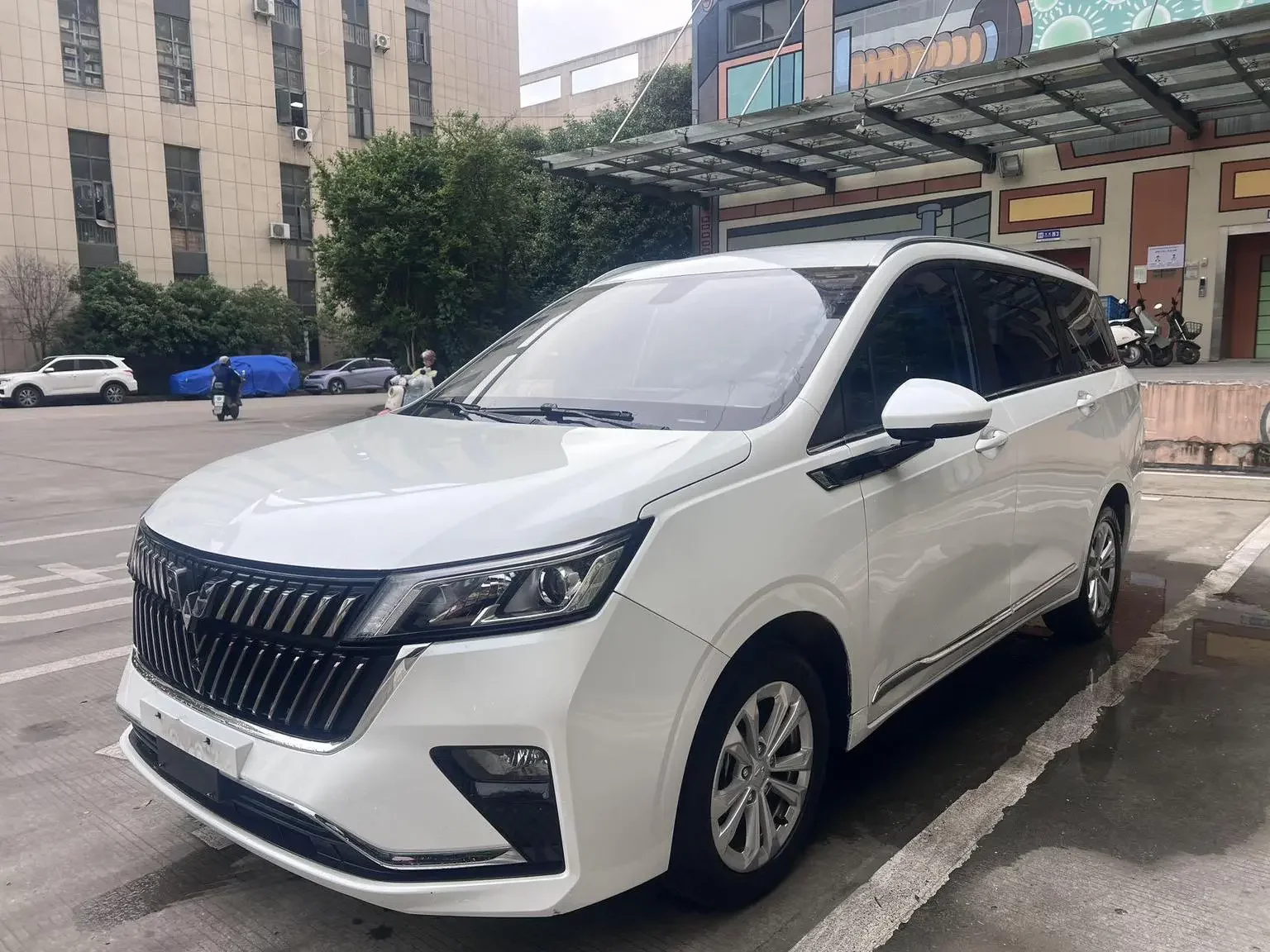 WULING JIACHEN