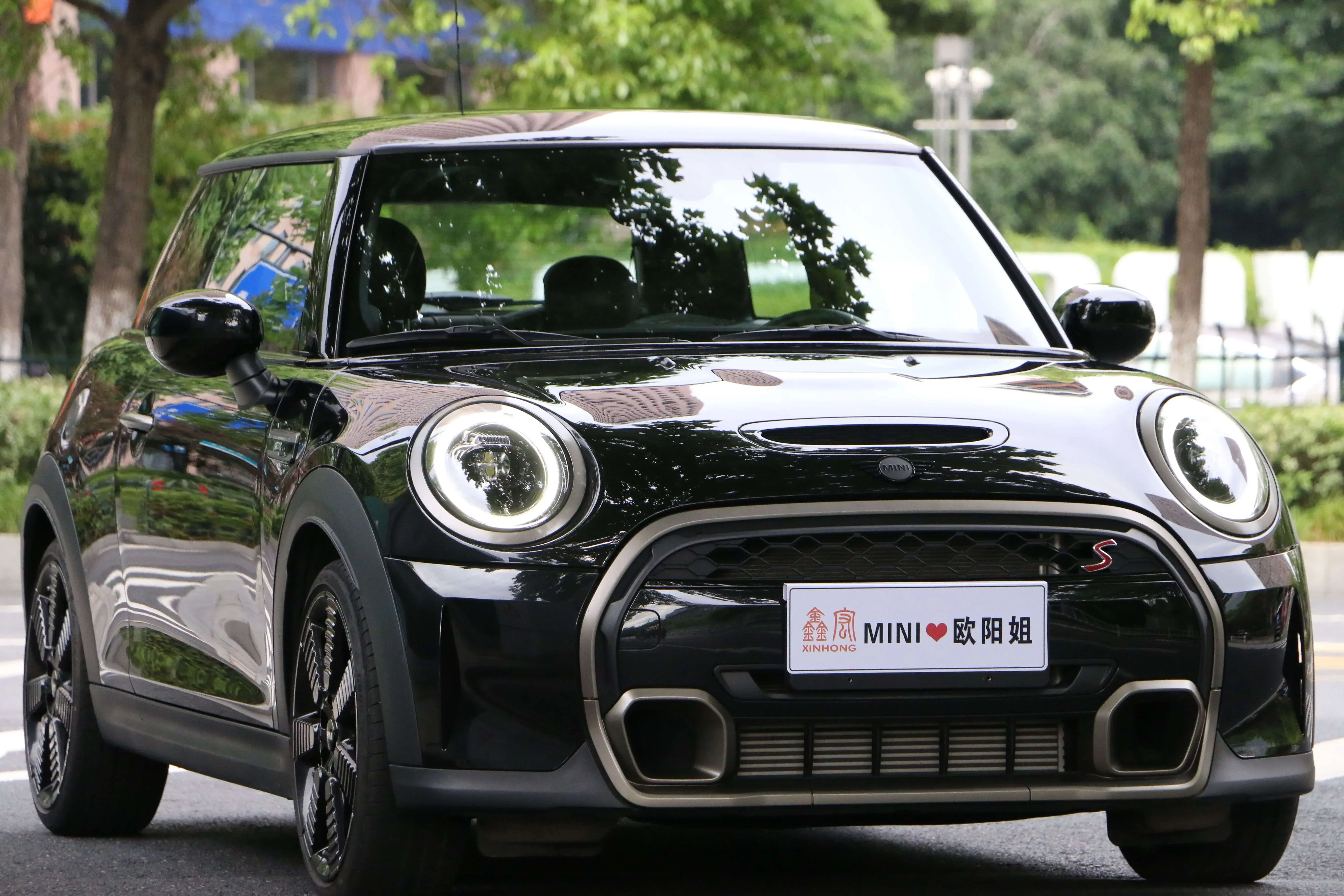 MINI 