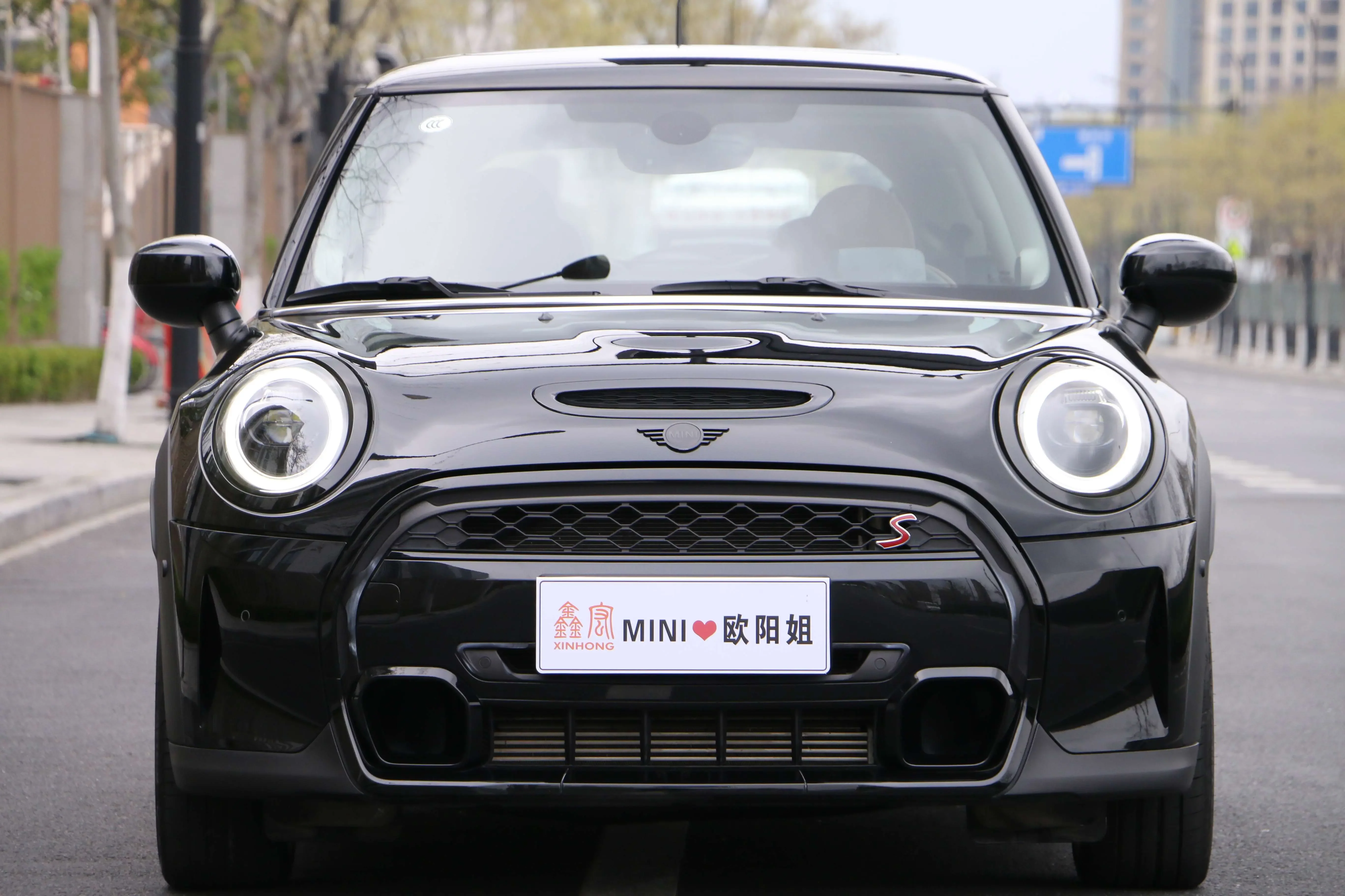 MINI 