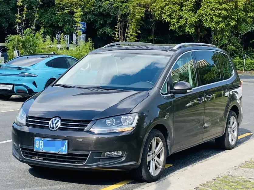 Volkswagen Sharon