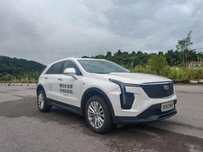 Cadillac XT4