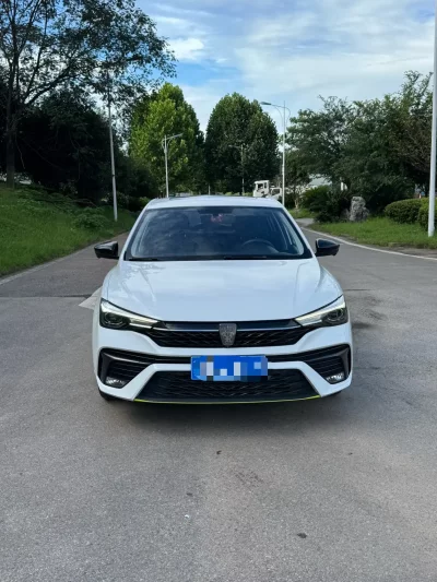Roewe i5