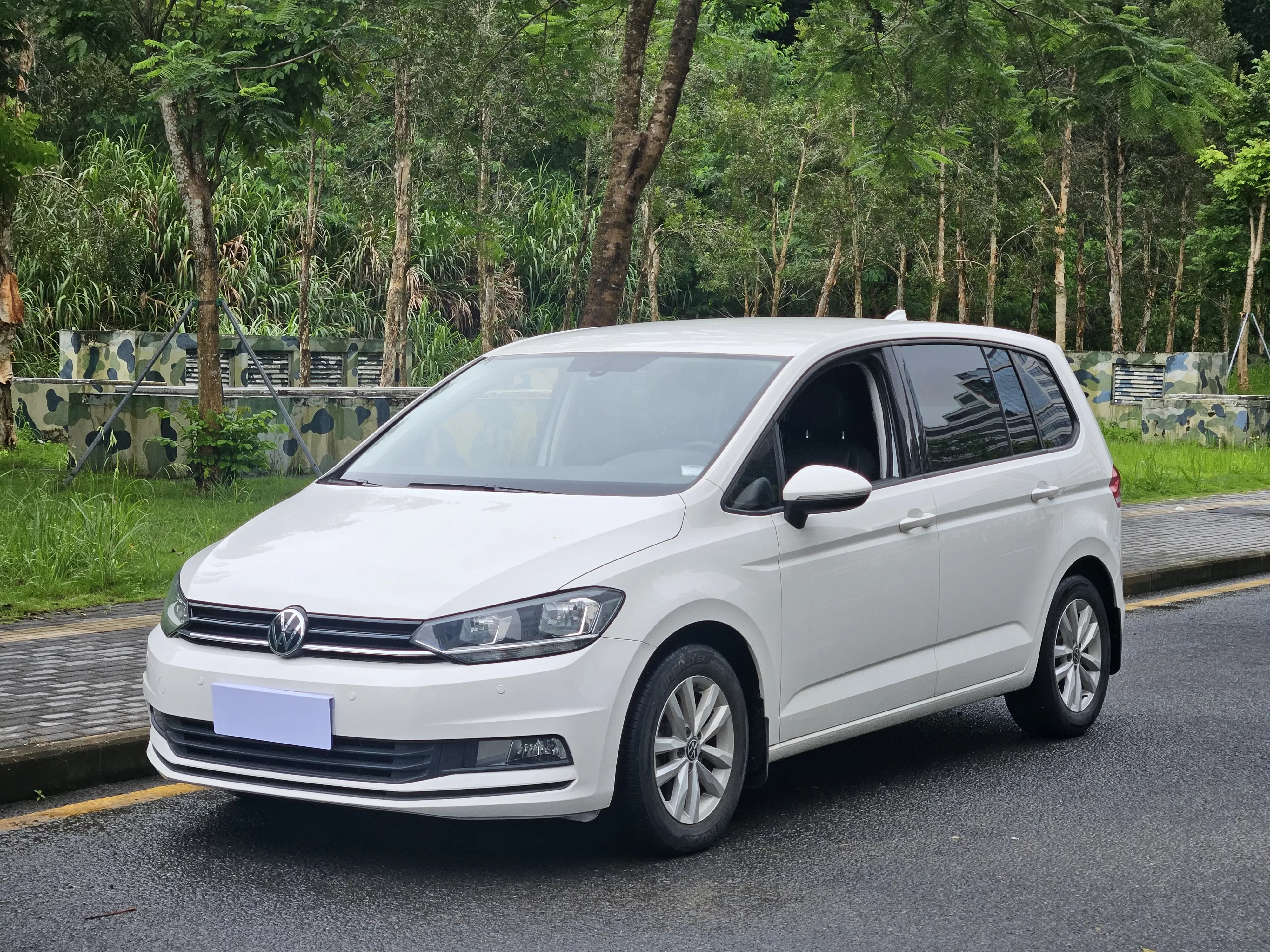Volkswagen Touran L