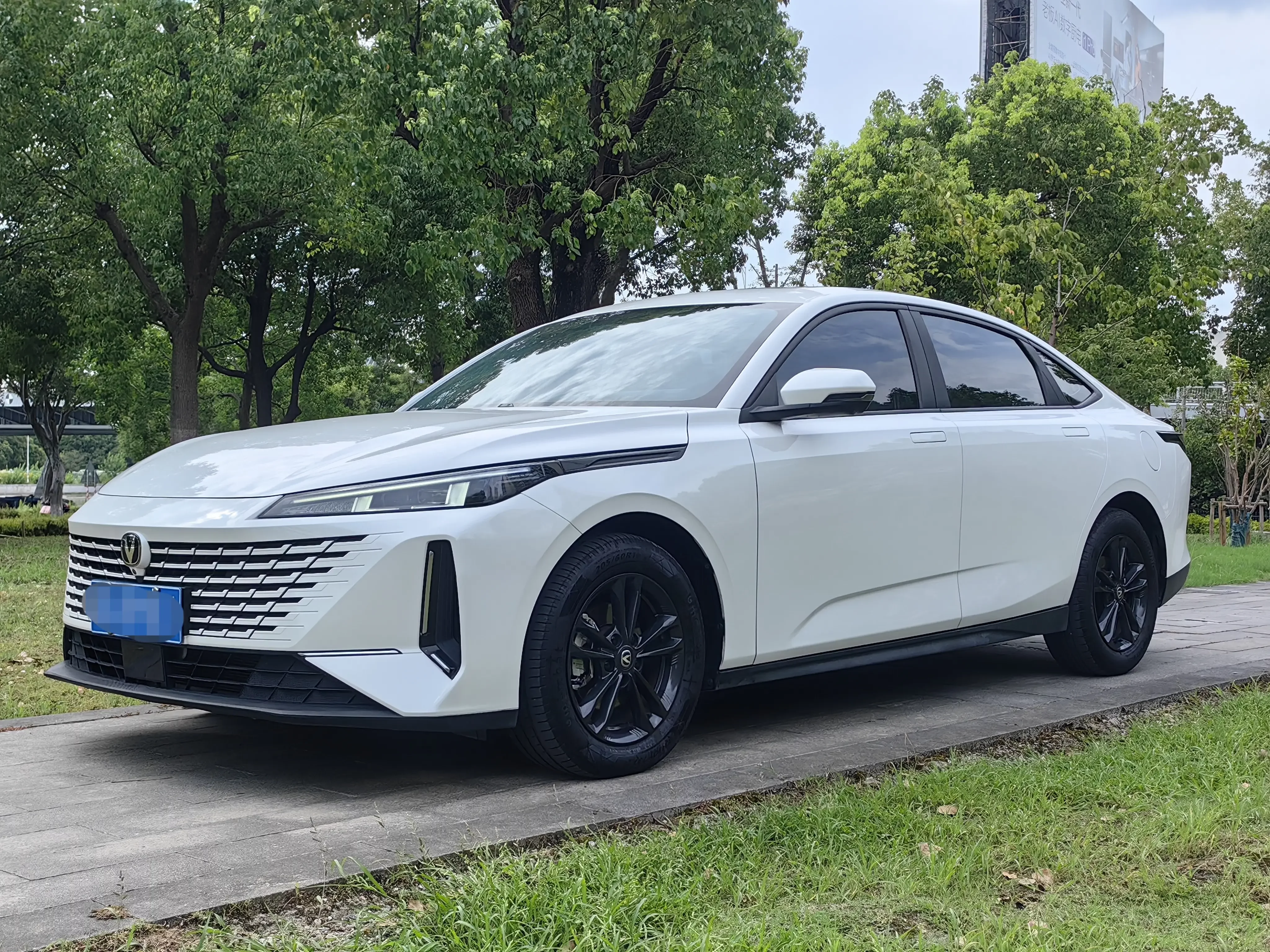 CHANGAN EADO