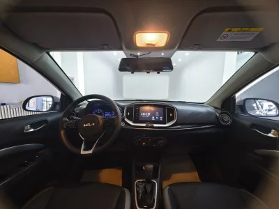 Kia Yipao
