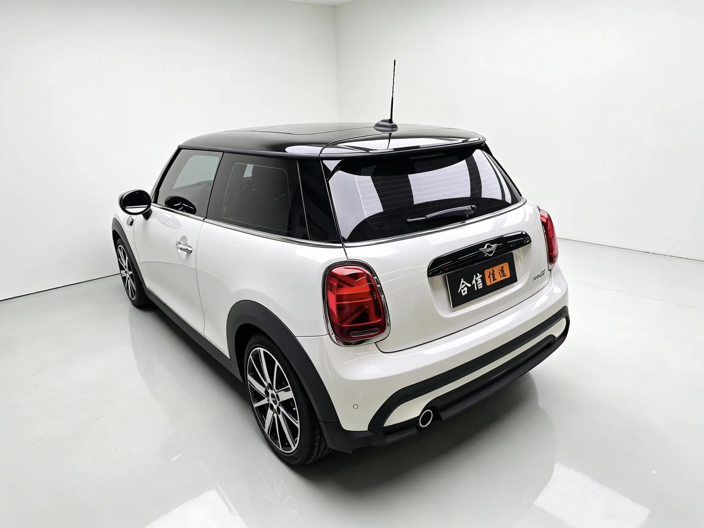 MINI MINI