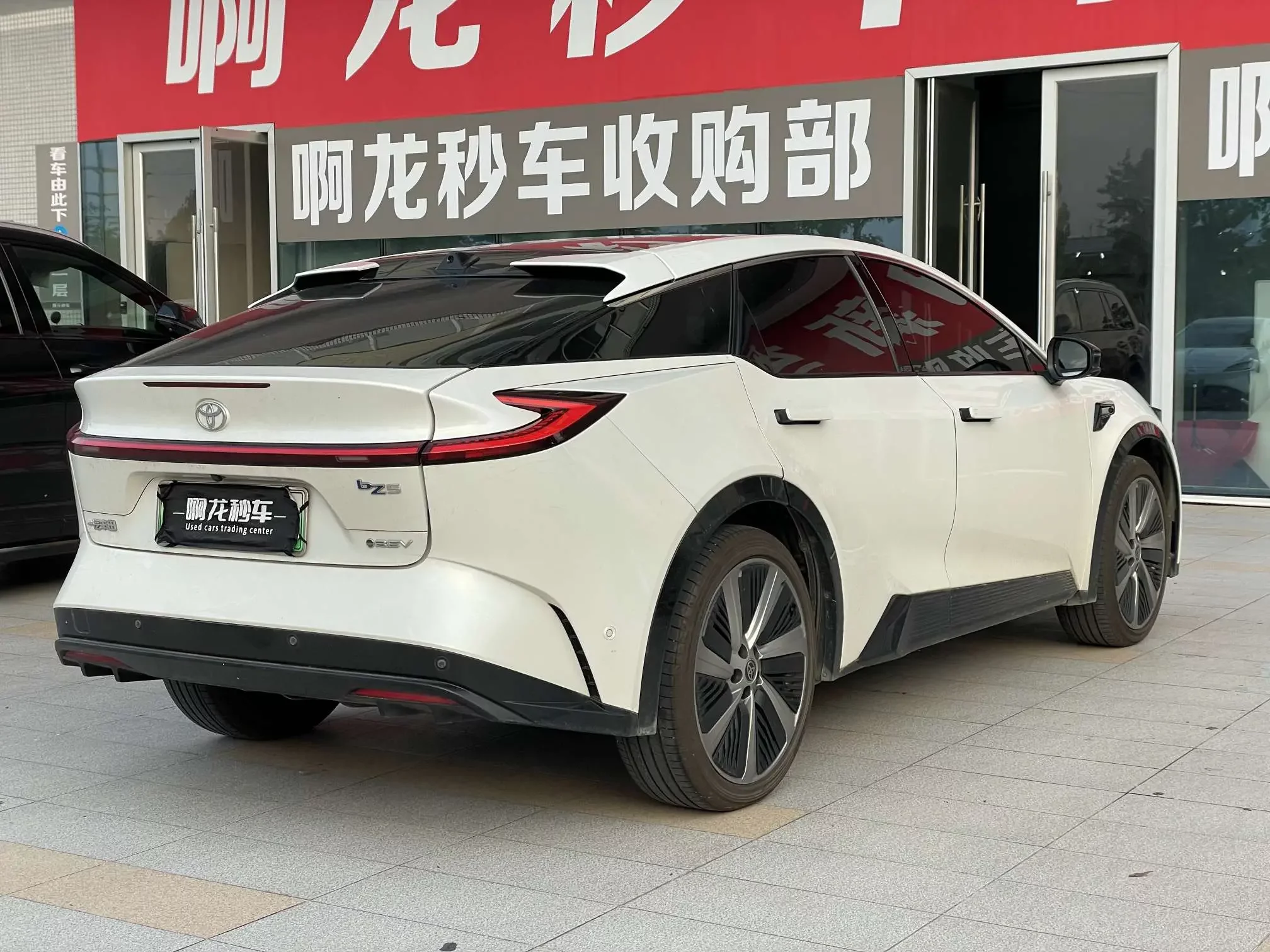 Toyota bZ5