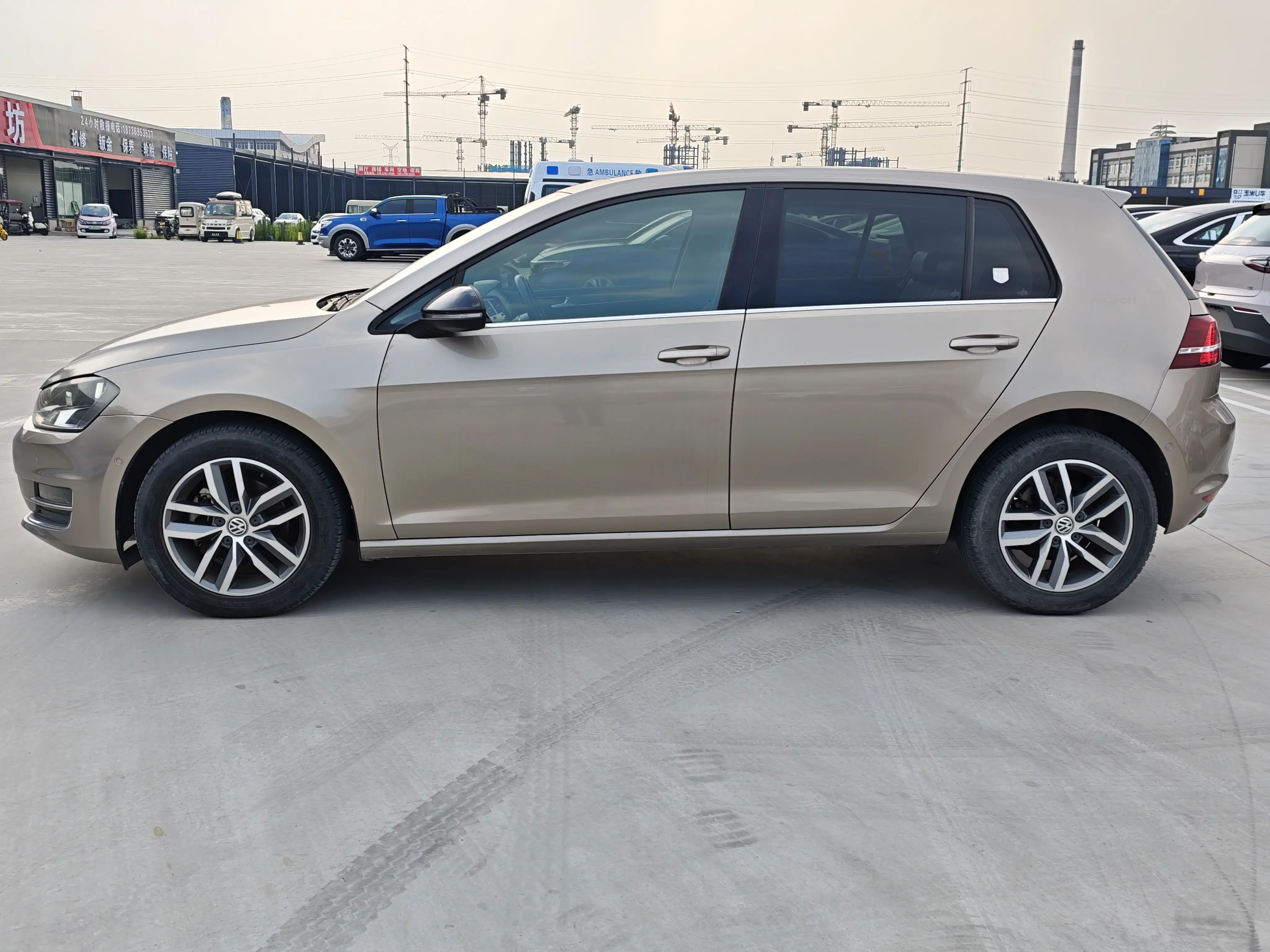 Volkswagen golf