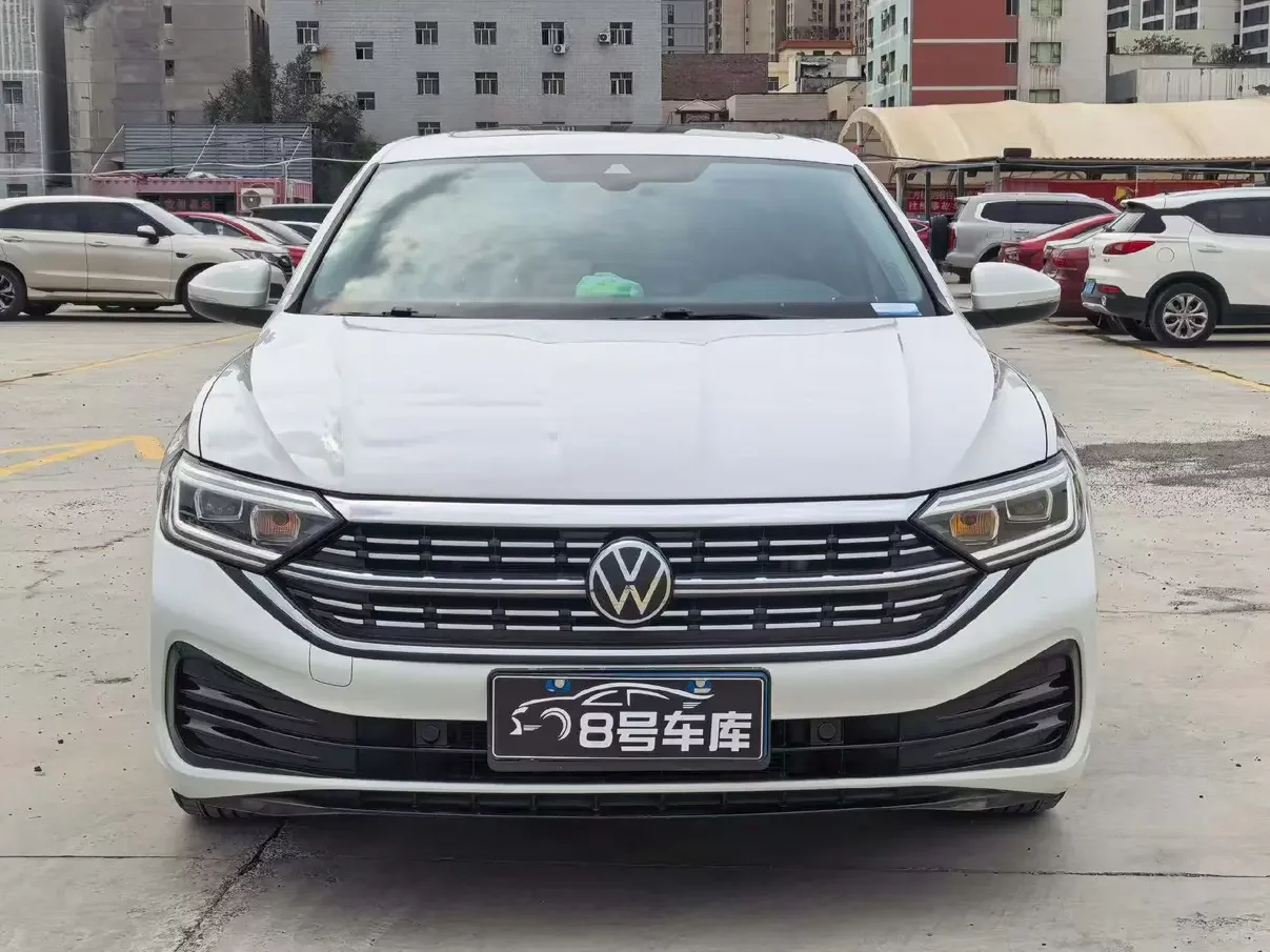 Volkswagen Sagitar