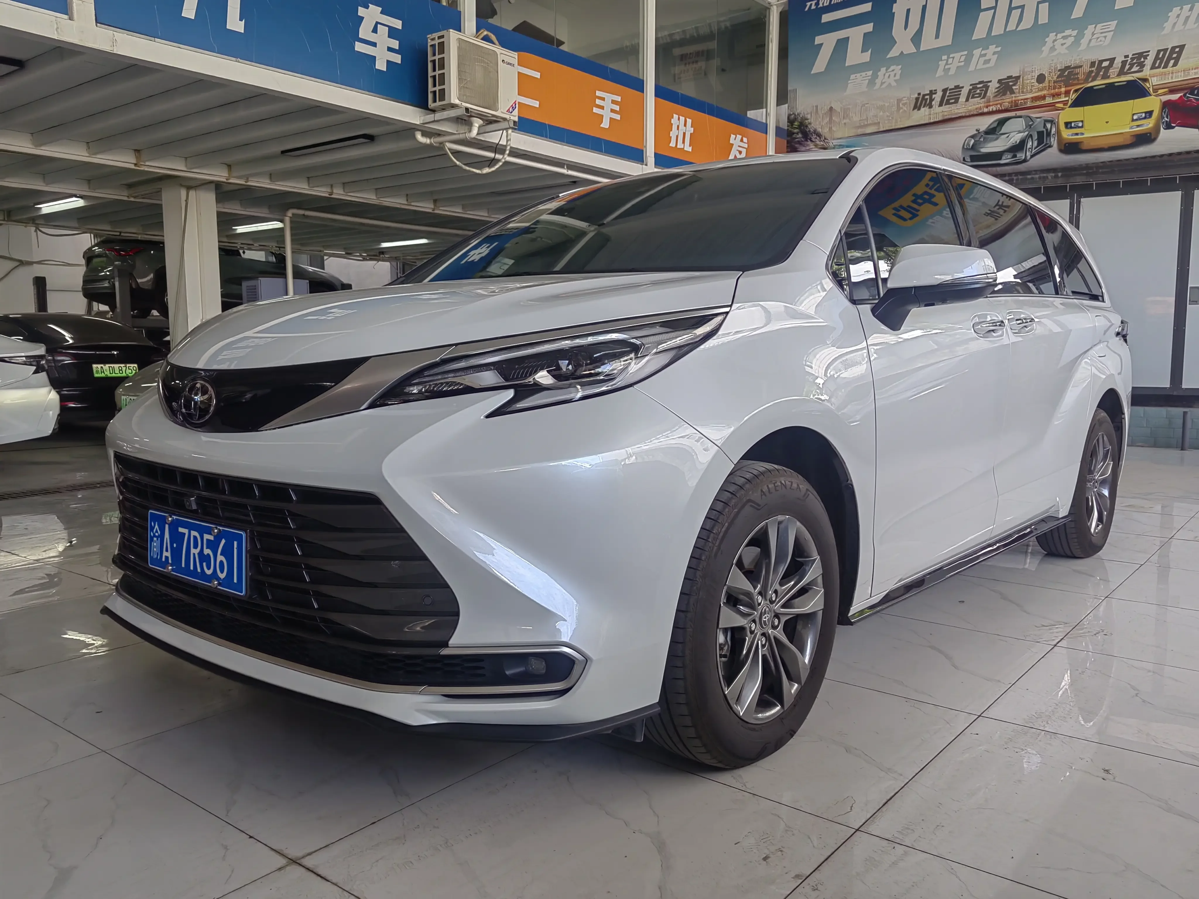 Toyota Sienna