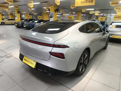 Xpeng P7
