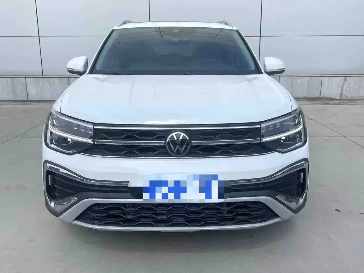 Volkswagen Tharu