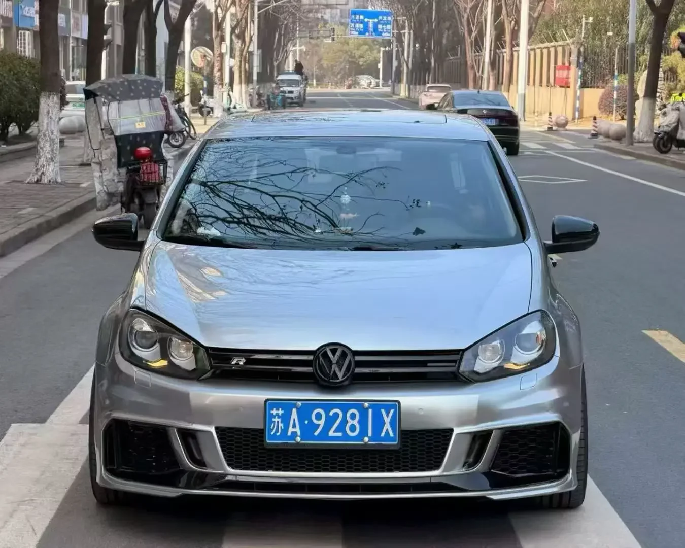 Volkswagen Golf GTI