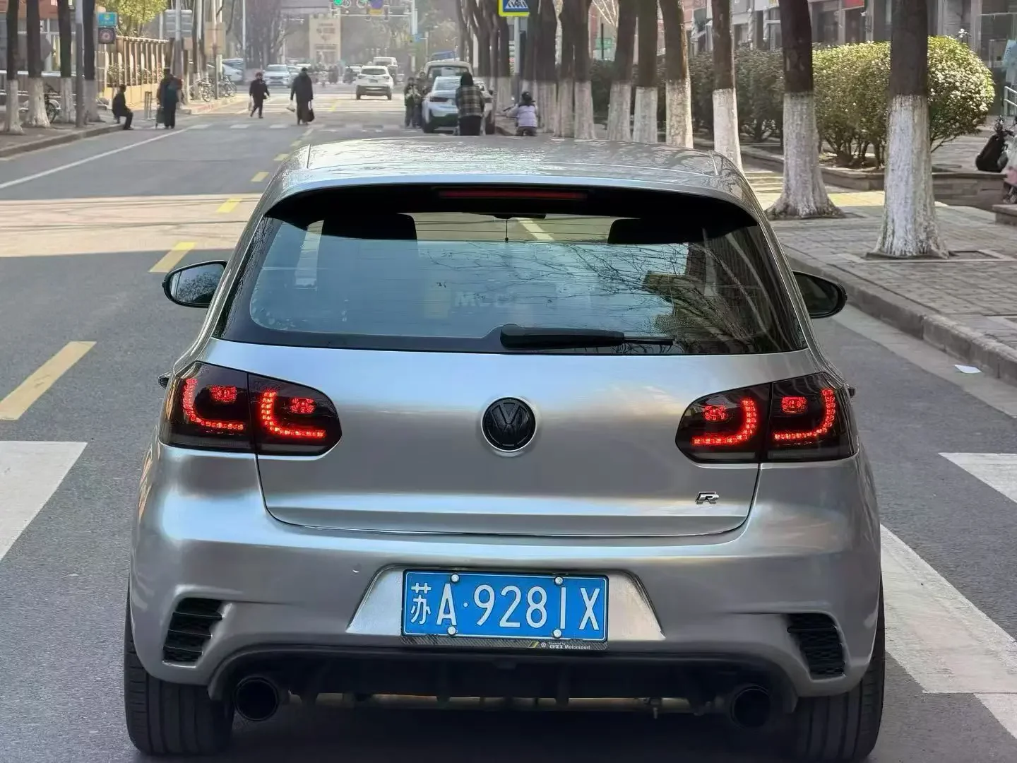 Volkswagen Golf GTI