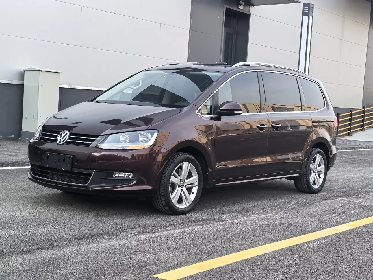 Volkswagen Sharon