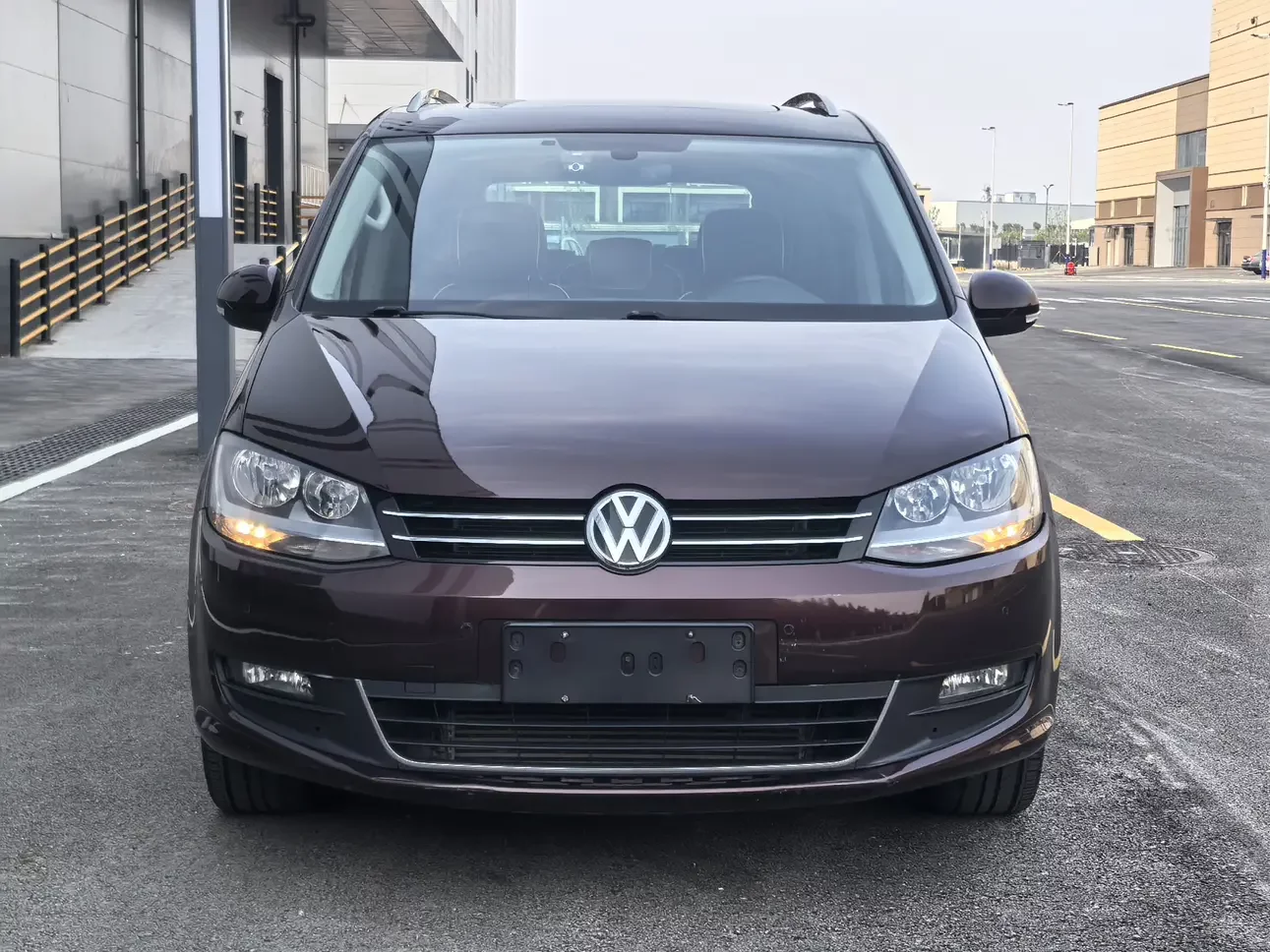 Volkswagen Sharon