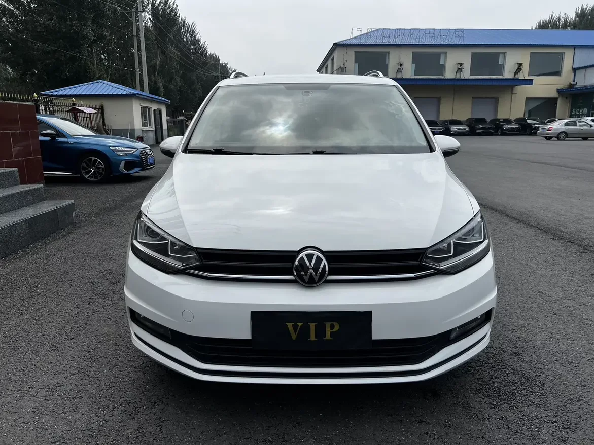 Volkswagen Touran L