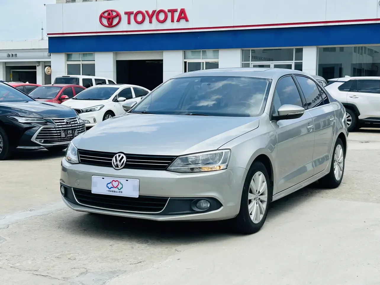 Volkswagen Sagitar