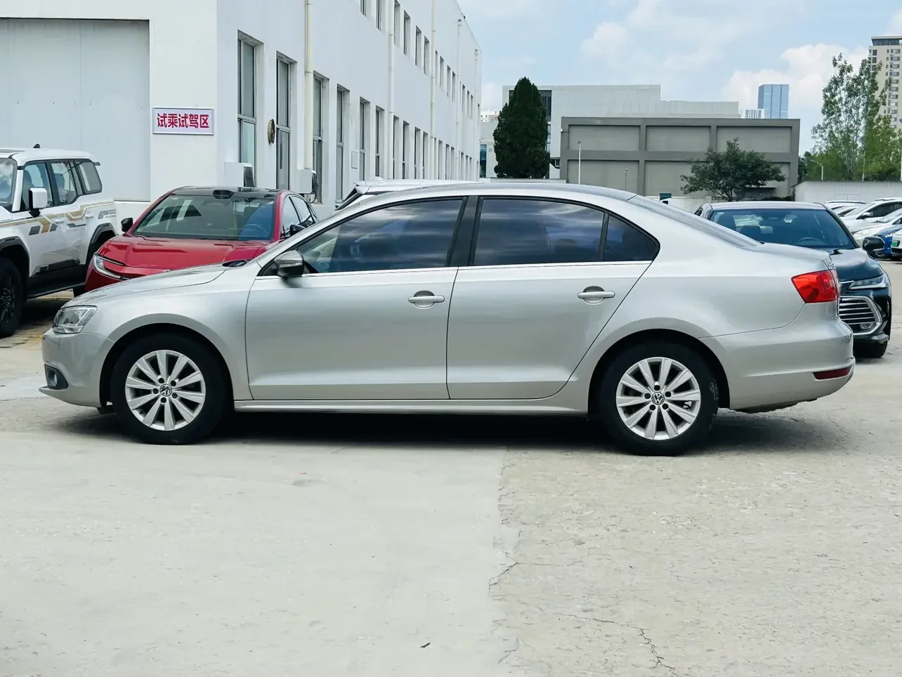 Volkswagen Sagitar