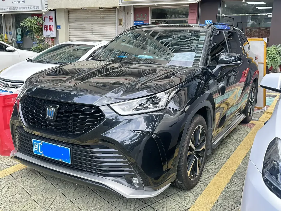 Toyota Crown Kluger
