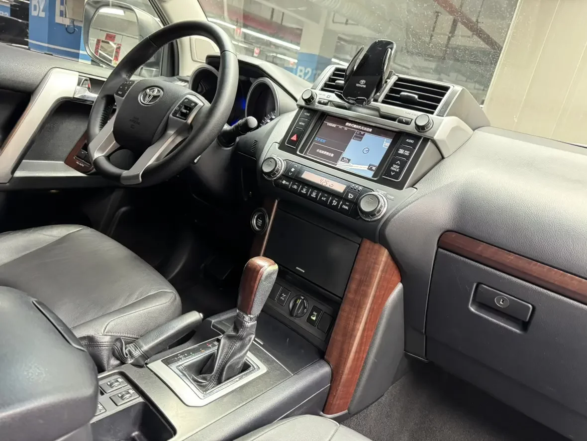 Toyota prado