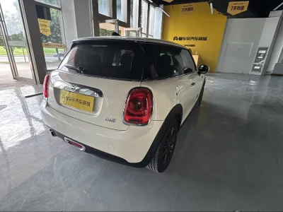 MINI 