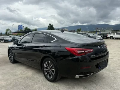 Hongqi H5 classic